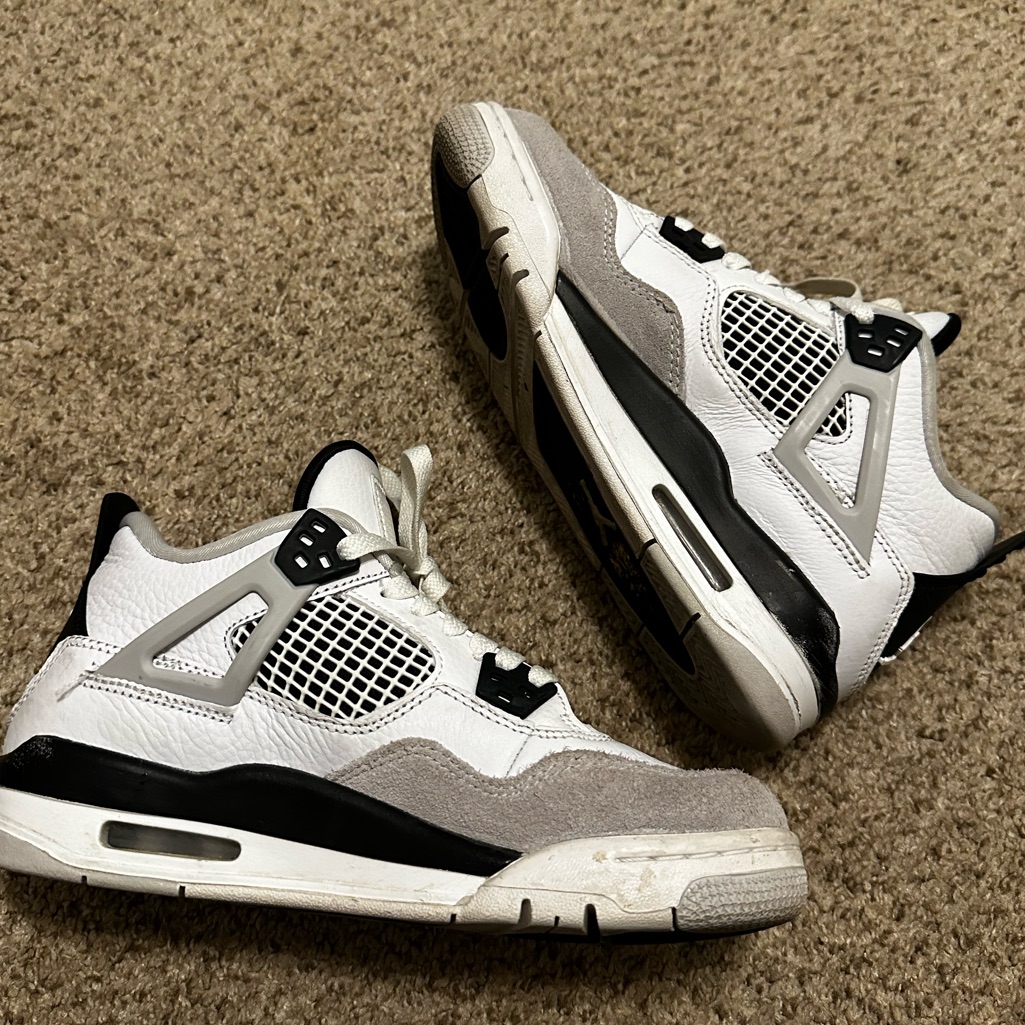 Jordan 4